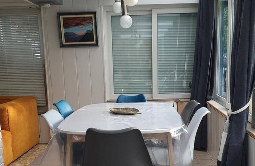 Chalifert House | 90 m² House ∙ 2 bedrooms ∙ 5 guests