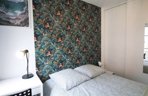Clichy Resort | 90 m² Private room ∙ 1 bedroom ∙ 5 guests