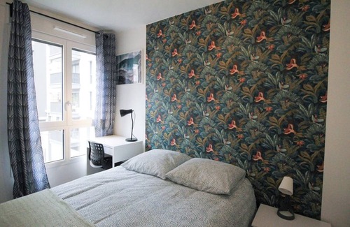 Clichy Resort | 90 m² Private room ∙ 1 bedroom ∙ 5 guests