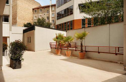 Montrouge Apartment | 90 m² Serviced apartment ∙ 3 bedrooms ∙ 8 guests