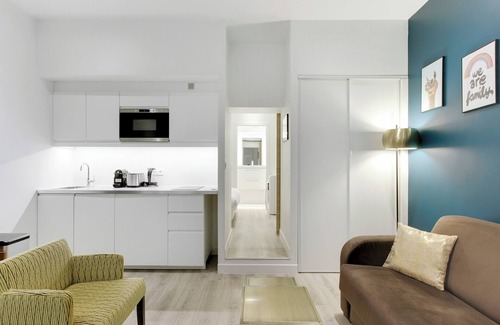 Batignolles Apartment | A Fancy 1-BDR in The Batignolles