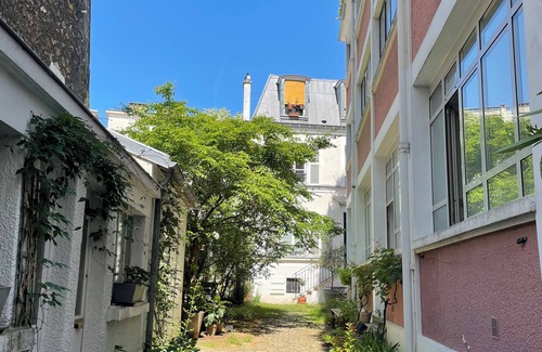 Combat Apartment | A haven of calm and light in the heart of the Belleville - Jourdain district