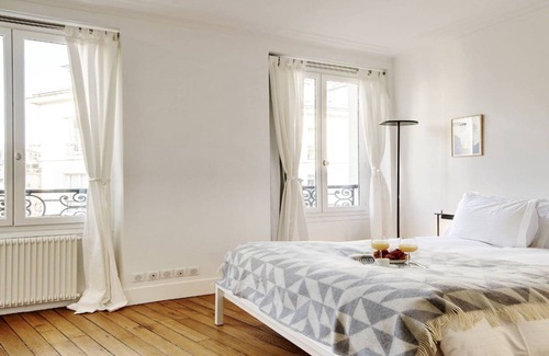 Enfants-Rouges Apartment | A PARISIAN CHARACTER LOCATED BETWEEN THE MARAIS AND THE RUE OBERKAMPFM-1 BEDROOM