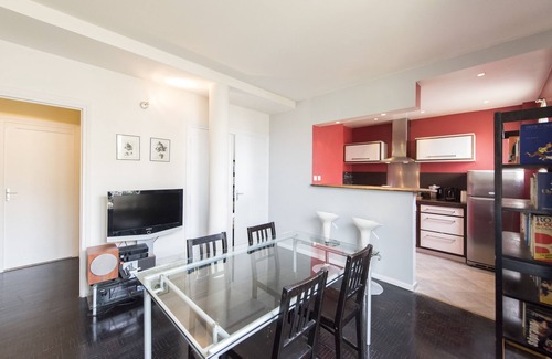 Passy Apartment | An Avenue to Trocadéro, by Veeve