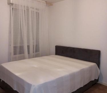 Vitry-sur-Seine Apartment | Apartament calm ,la 10 min de metrou