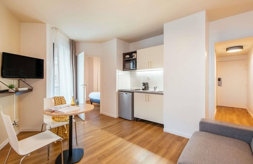 Asnieres-sur-Seine Apartment | Aparthotel Adagio Access Paris Asnières