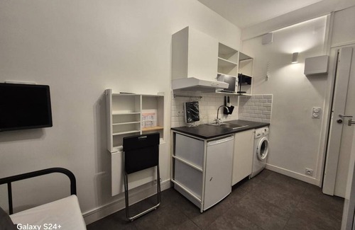 16th Arrondissement Apartment | Apartment ∙ 1 guest