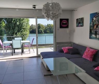 Villeneuve-le-Roi Apartment | Apartment L'Aquarius