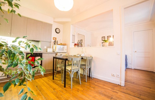 Quartier de la Folie-Mericourt Apartment | Apartment Paris République