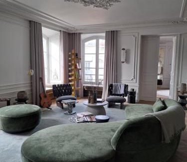 Quartier de la Place-Vendome Apartment | APPARTEMENT PLACE VENDÔME PARIS 1er RIVE DROITE