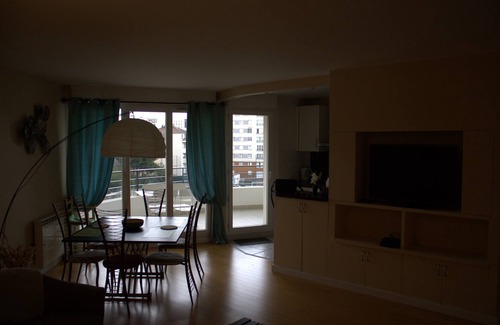 Gambetta Apartment | Appartement Spacieux Proche de L'arena La Défense