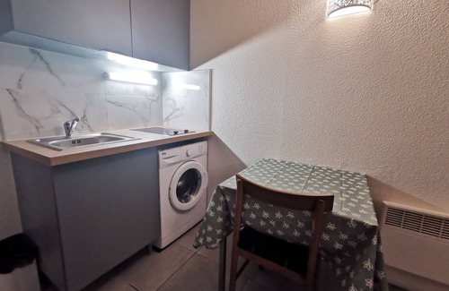 Gambetta Apartment | Apparthotel La Defense, Paris, France