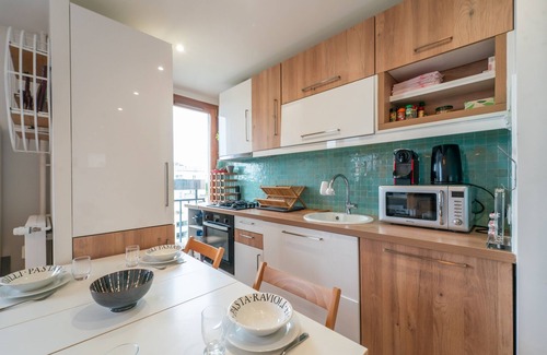 Amerique Apartment | Blue Light - Appt pour 4p, Paris