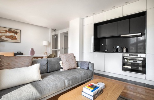 Quartier Saint-Ambroise Apartment | Blueground | Le Marais Oberkampf, nr food market
