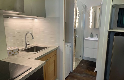 Marais Apartment | BnBNook - Charming Studio Near Notre Dame