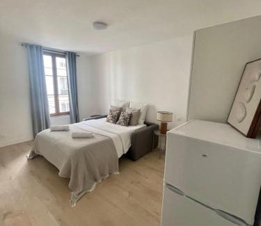 Quartier de la Folie-Mericourt Apartment | Boutiques Apartments Paris
