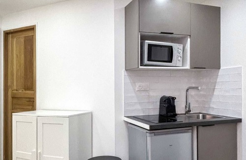 Amerique Apartment | Buttes Chaumont 2 - Two Bedroom Apartment, Sleeps 6
