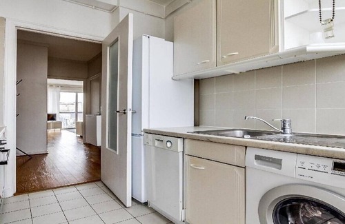 Champs-Elysees Apartment | CHAMPS ELYSEES AVE GEORGE V WITH VIEWS OVER THE CITY