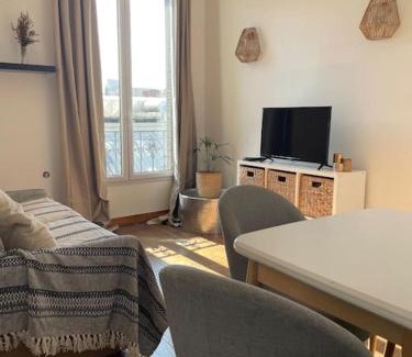 Saint-Ouen Apartment | Charmant studio aux portes de Paris