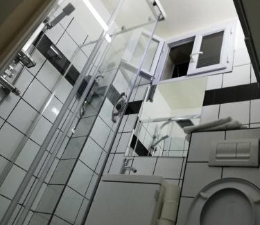 Quartier de la Folie-Mericourt Apartment | Charming central Paris Studio