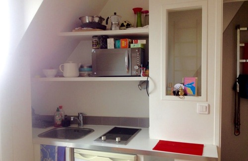 Quartier de la Folie-Mericourt Apartment | Charming little studio with view, Paris 11e
