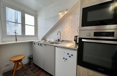 3rd Arrondissement Apartment | Charming Marais apartment