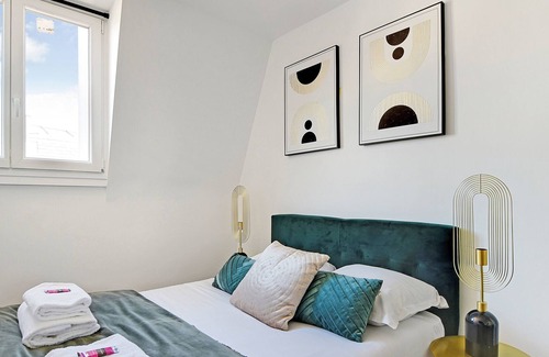 Belleville Apartment | Charming studio 20m2 - Buttes Chaumont - Mobility lease