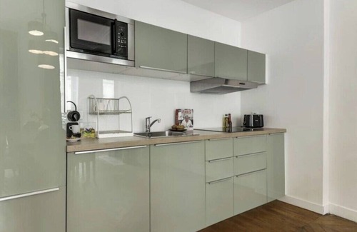 L'Europe Apartment | Chic 4BRApartment in Saint Lazare– Walk to Opera Garnier & Galeries Lafayette