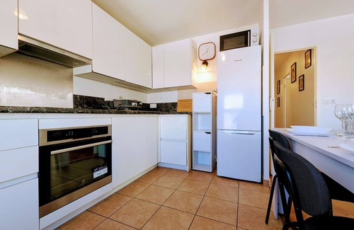 Asnieres-sur-Seine Apartment | Chic and comfortable apart with Parking and Terrace