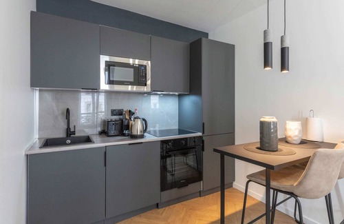 Porte de Clichy Apartment | Classy Jonquiere | Stylish 1 Bedroom Apt in Paris
