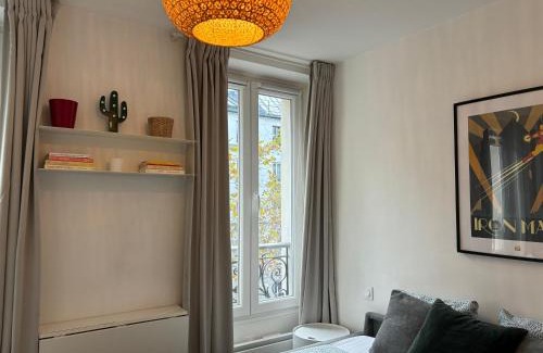 Epinettes Apartment | Clichy studio Getaway - C70