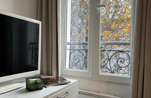 Epinettes Apartment | Clichy studio Getaway - C70