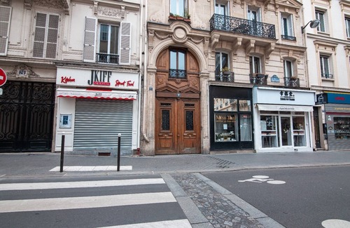 L'Europe Apartment | Cozy Studio Apartment Near at the Centre