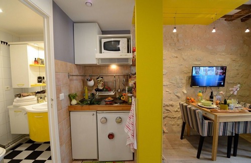 Arts-et-Metiers Apartment | D3DG Summer Sweetness