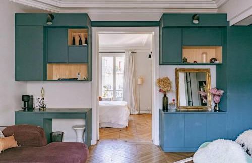 L'Europe Apartment | Family apartment center paris 8th- by AskMeFrance