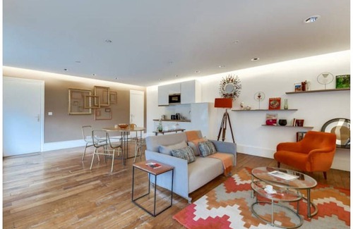 Paris City Center Apartment | 75 m² Apartment ∙ 1 bedroom ∙ 2 guests