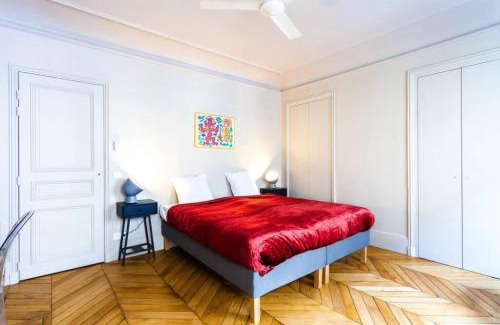 L'Europe Apartment | Greeter-Bel appartement Parisien de 70m2 - St Lazare