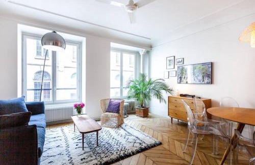 L'Europe Apartment | Greeter-Bel appartement Parisien de 70m2 - St Lazare