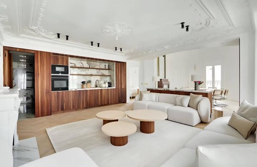 Madeleine Apartment | Haute Couture Living on La-Madeleine with daily maid service &a Private terrace