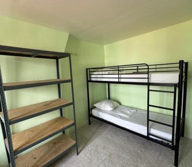 Saint-Denis Hostel | Hostel Wilson