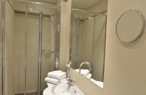 Montparnasse Hotel | Hotel Renoir* Paris Montparnasse