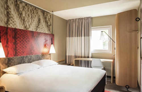 La Courneuve Hotel | Ibis Paris le Bourget