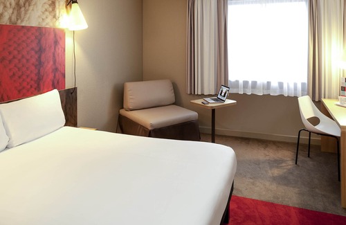 La Courneuve Hotel | Ibis Paris le Bourget