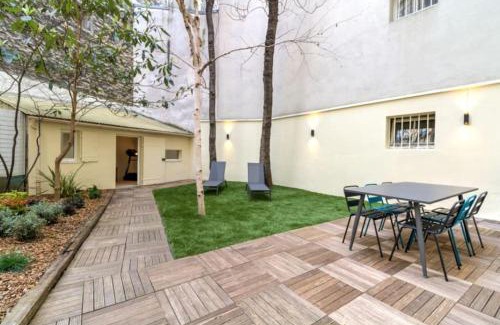 15th Arrondissement Apartment | Jardin - Jacuzzi - chambres en suite