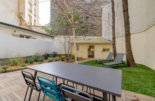 15th Arrondissement Apartment | Jardin - Jacuzzi - chambres en suite