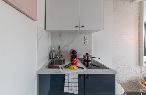 9th Arrondissement Apartment | Lafayette - Saint-Lazare 62: cosy apartment for 4