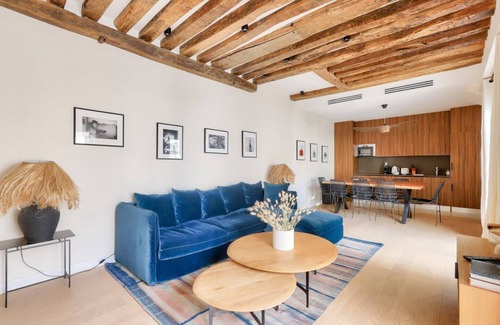 Enfants-Rouges Apartment | Large terrace, air conditioning, 3 bedrooms, Marais