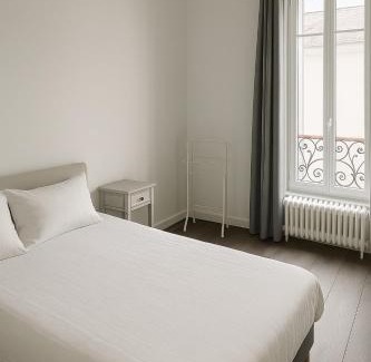 Levallois-Perret Apartment | Le Nid Douillet en Plein Centre