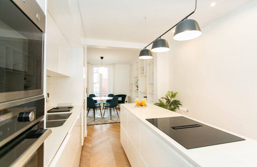 L'Europe Apartment | Lovely 2-Bedroom by Saint Lazare - Madeleine
