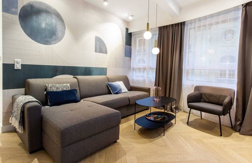16th Arrondissement Apartment | Luxury flat - 3BR/8P Muette - Mobility lease